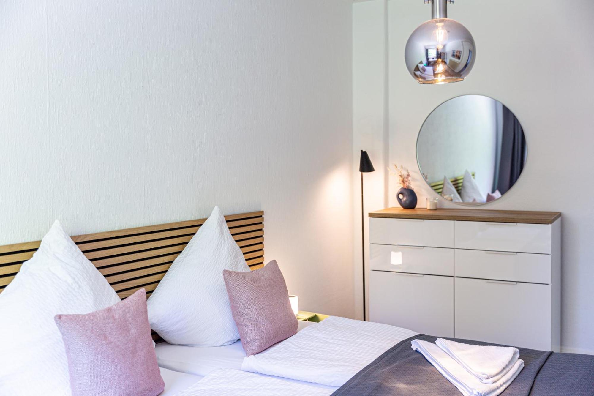 Have-A-Nice-Stay - Nahe Der U-Bahn Nach Hamburg - Natur 1 Minute Entfernt - Baecker & Restaurants 500M - Lidl 800M - Zentrum 1,5Km أرينسبورغ المظهر الخارجي الصورة